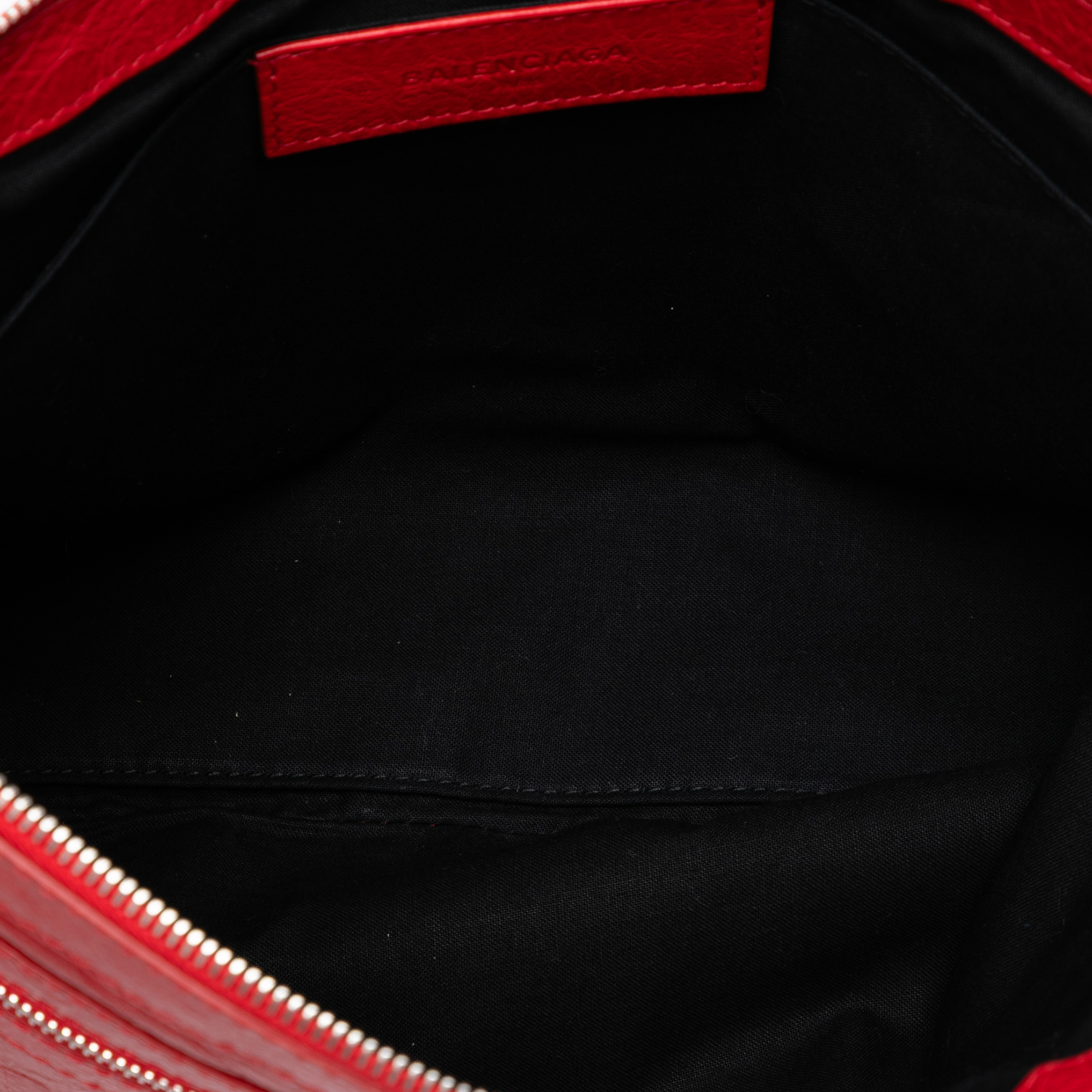 Pre-owned Leather Pouch