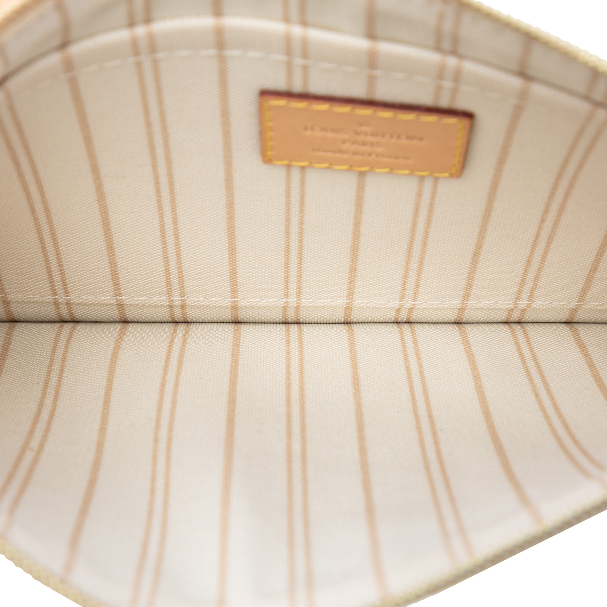 Pre-owned Patterned Zip Pouch