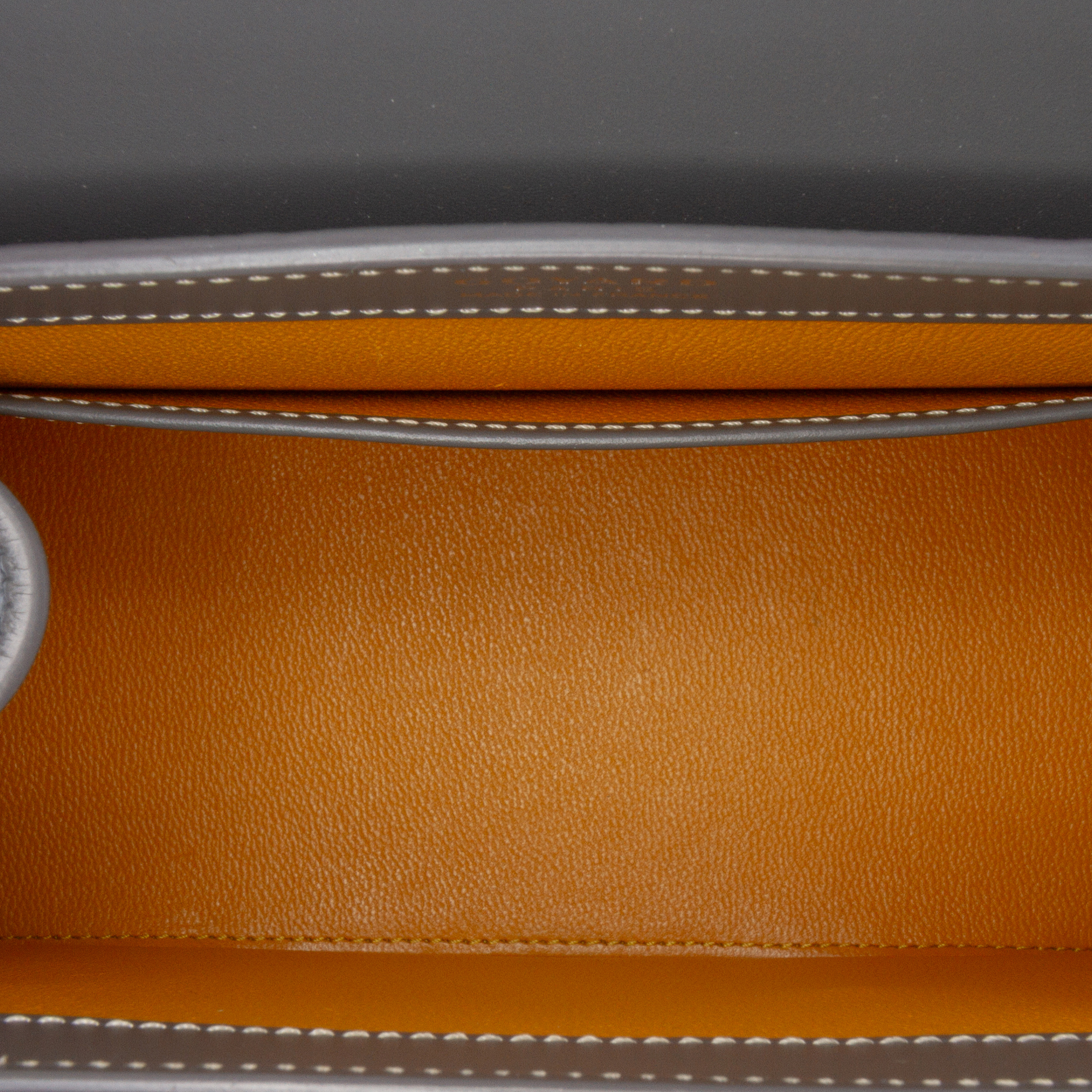 Pre-owned Top Handle Bag