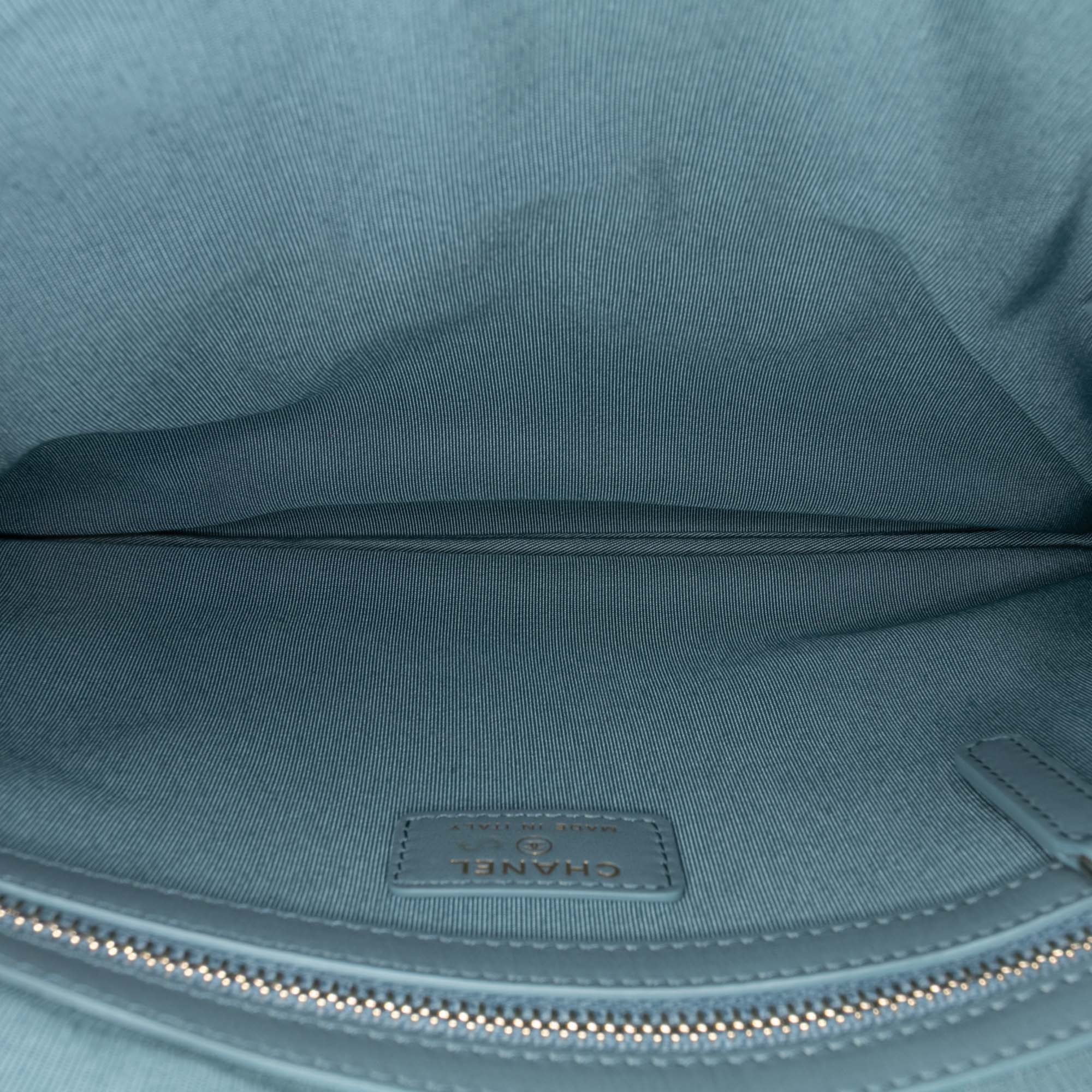 Pre-owned Striped Pouch